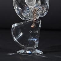 Angelo che suona la tromba in cristallo