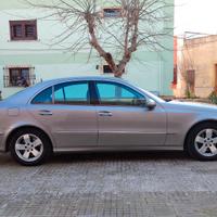 Mercedes-Benz E270CDI Avantgarde PERFETTA