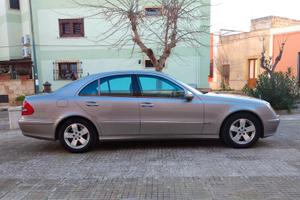 Mercedes-Benz E270CDI Avantgarde PERFETTA