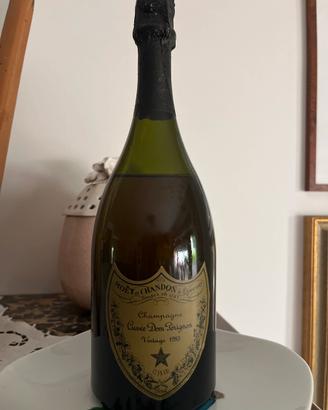 Champagne moet et chandon don perignon vintag 1985