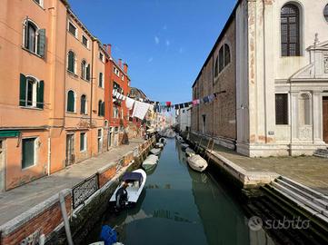 3 LOCALI A VENEZIA