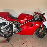 Ducati 748 S