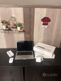 MacBook Pro Apple 13” + Magic Mouse