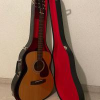 Chitarra Yamaha FG-110 con custodia