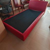 letto una piazza e mezza in ecopelle rossa + rete