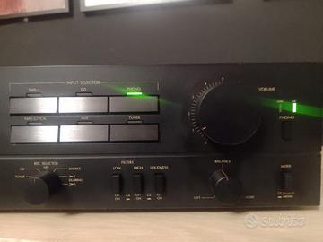 Amplificatore integrato Sansui