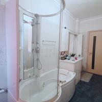 Vasca idromassaggio Jacuzzi con doccia