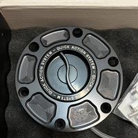 Tappo benzina sgancio rapido