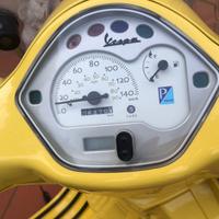 Vespa 125 L accessoriata