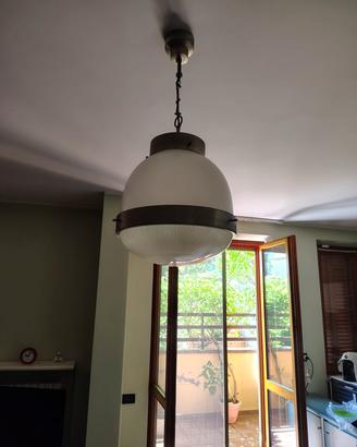 Lampadario Artemide modello Delta