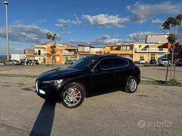Alfa Romeo Stelvio Q4