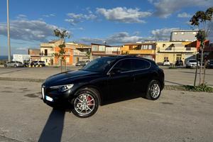 Alfa Romeo Stelvio Q4