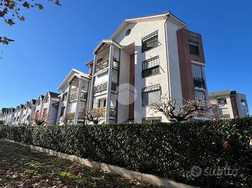 2 LOCALI A BORGARO TORINESE