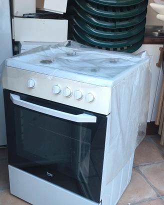 cucina e frigo combinato