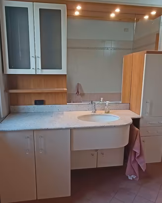 COMPOSIZIONE BAGNO top in granito + vano lavatrice