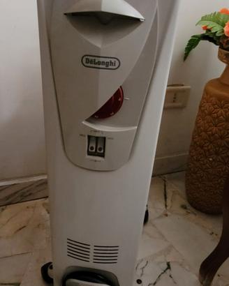 Radiatore Elettrico De Longhi 9 elementi