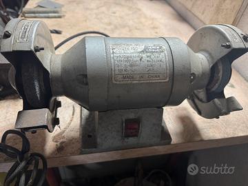 Smerigliatrice mola da banco usata