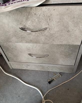 comodini grigio cemento di Brico bravo