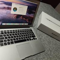 macbook air 13 i5 RAM 4gb SSD 120gb
