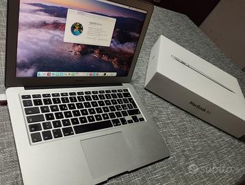 macbook air 13 i5 RAM 4gb SSD 120gb