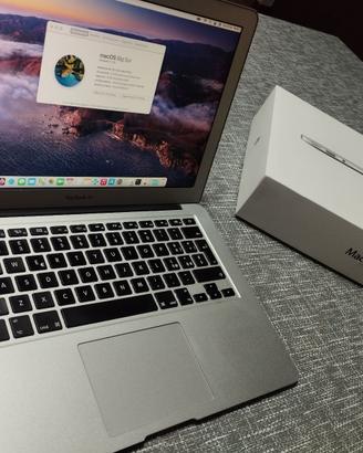macbook air 13 i5 RAM 4gb SSD 120gb