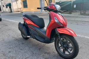 Piaggio Beverly 400