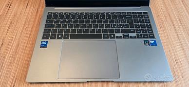 PC laptop Samsung Galaxy Book Ultra 5 16