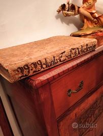 Libro oltre 400 anni. Pergamena grandi dimensio