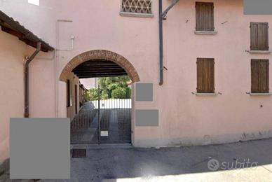 Immobile in asta di 38 m² con 1 locale a Lipomo