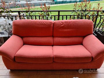 Divano tre posti