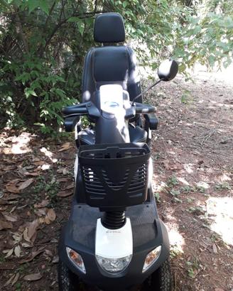 Scooter elettrico per anziani