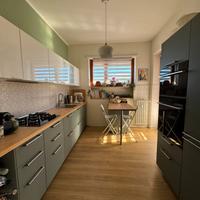 Cucina completa di elettrodomestici