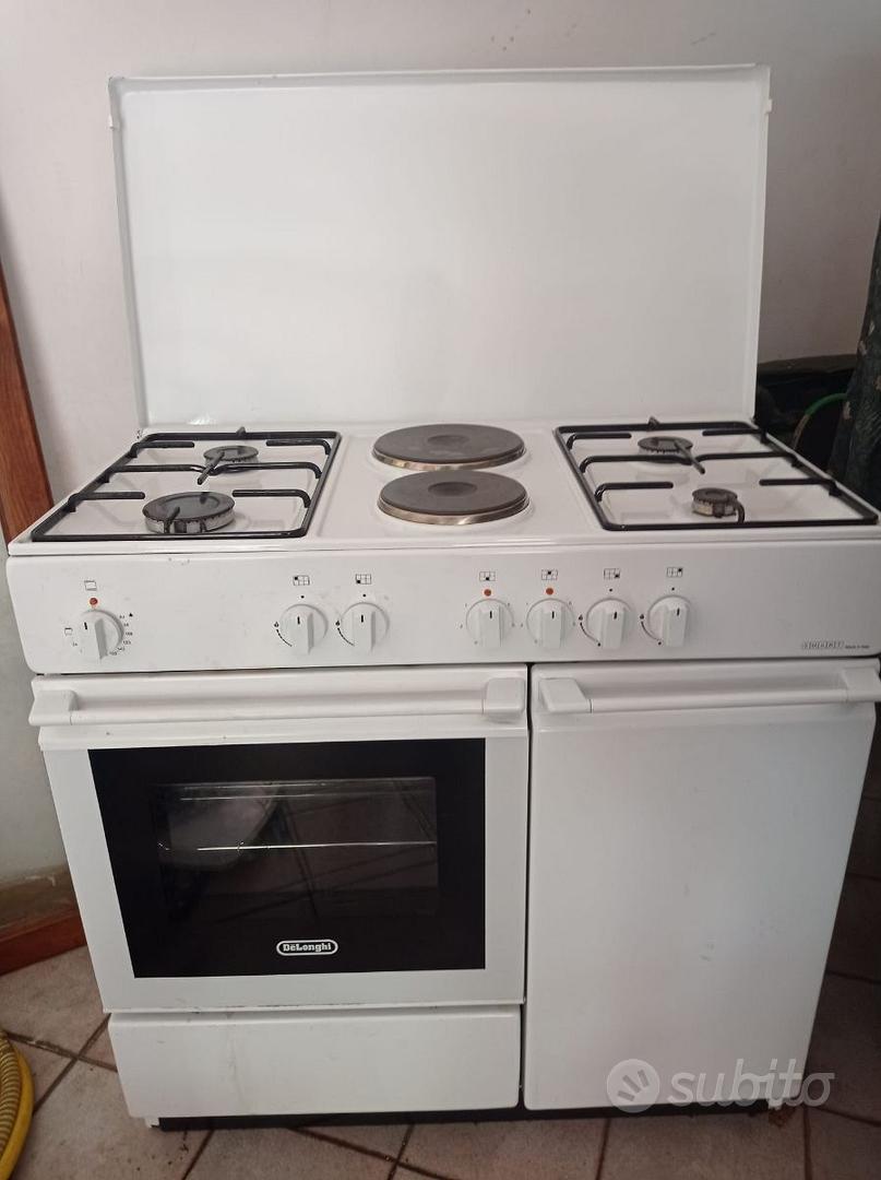 Cucina Elettrica De Longhi SEW 554 PN - 4 Piastre E Forno Statico Classe B, 50x50 Cm Bianco