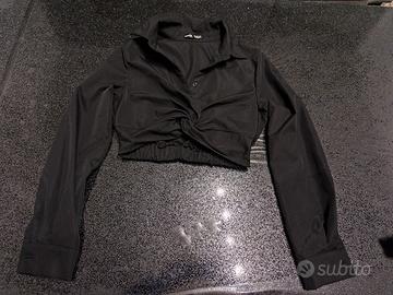 Mezza camicia nera maniche lunghe con colletto