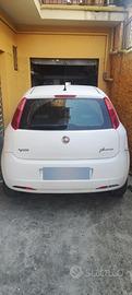 grande punto a metano 
