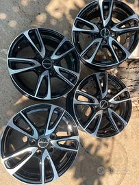 Cerchi il lega da 16”