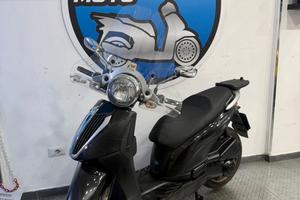 Piaggio Carnaby 300