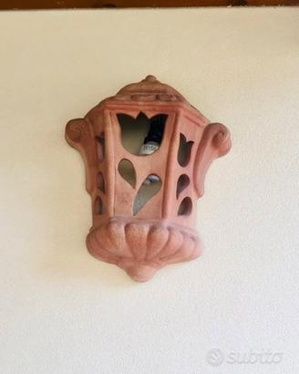 Applique in terracotta