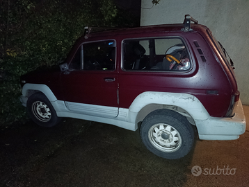 Lada niva 1.7