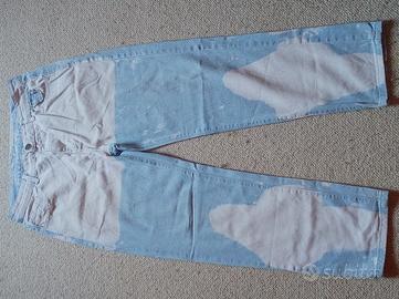 Jeans azzurro effetto bleach 