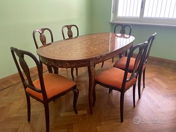 Sala da pranzo in stile Luigi XV intarsi floreali