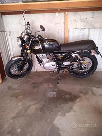 Mash Black Seven 125 - 2020