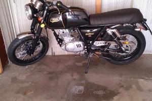 Mash Black Seven 125 - 2020