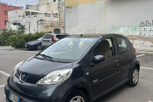 Peugeot 107 1.0 cc 68cv