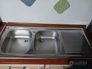 lavandino a due vasche 