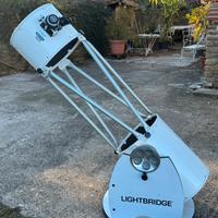 Meade LightBridge 12” (304mm) con oculare 26mm