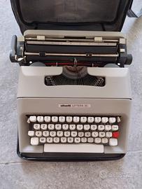 Macchina da scrivere Olivetti lettera 35