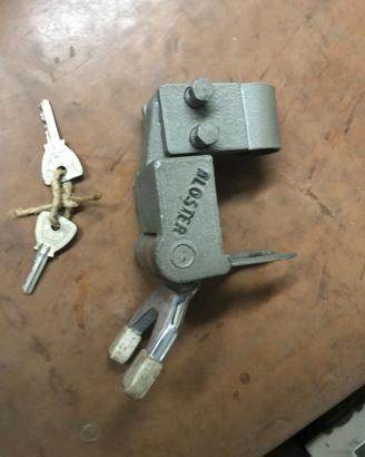 Bloccasterzo Fiat 1100-103