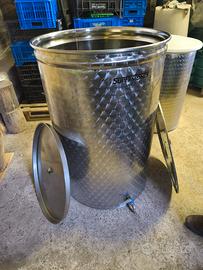 BOTTE PER VINO IN ACCIAIO 300 litri