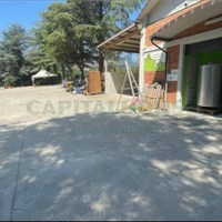 Capannone artigianale/commerciale/agricolo